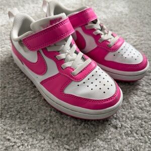 Nike Kids White and Pink Velcro Low-Top Sneakers